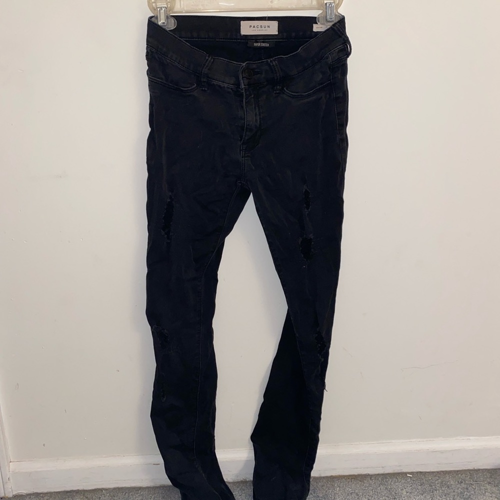 black ripped pacsun jeans!